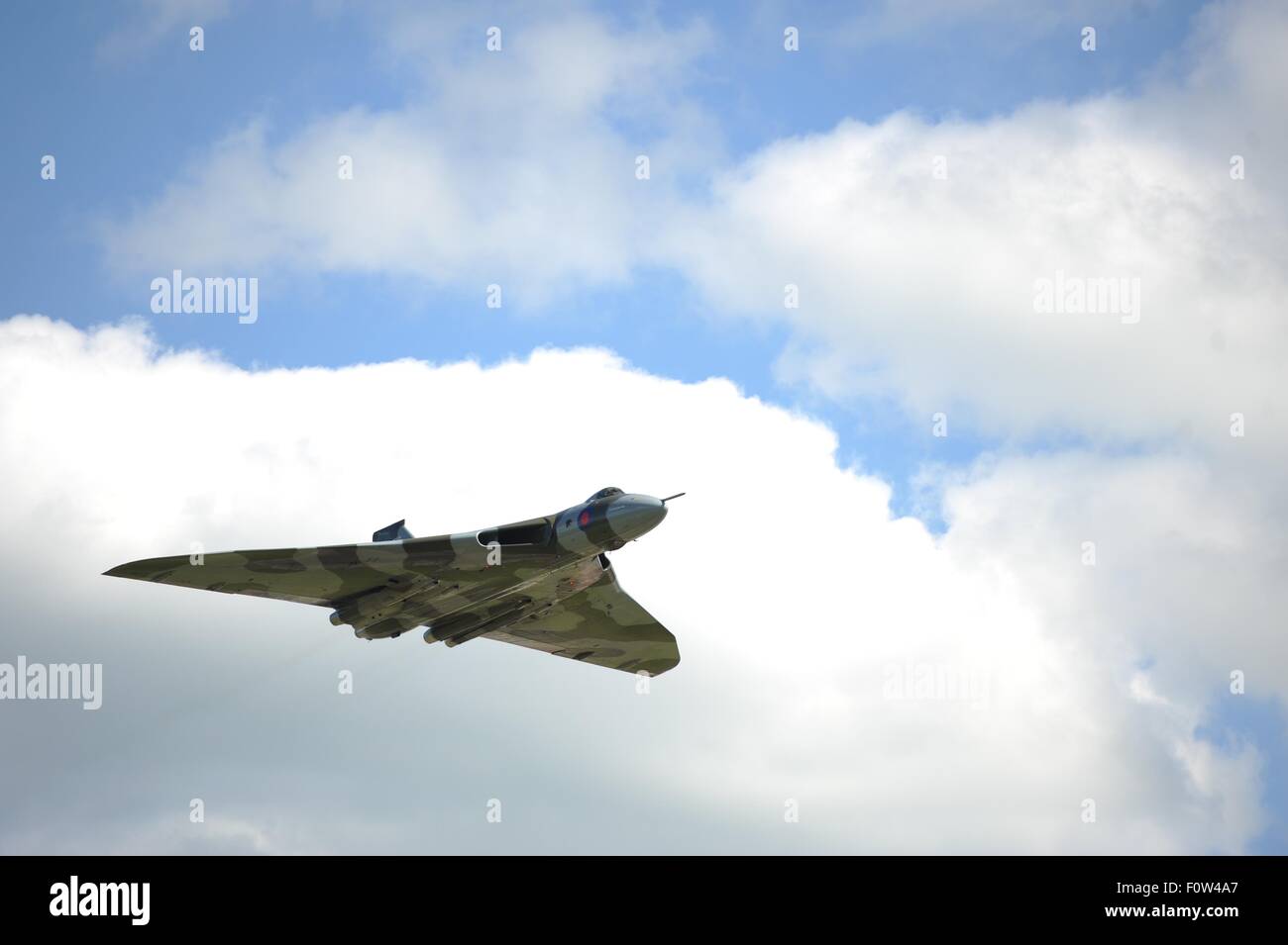 RAF Vulcan-Bomber auf seinem letzten Flug über East Midlands Airport Stockfoto