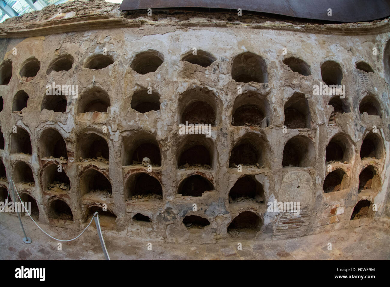 Die Kammer in einer Krypta der punischen Mauer bei Cartagena, Murcia, Spanien Stockfoto