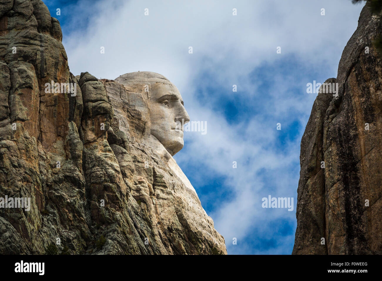 Das Profil von George Washington am Mount Rushmore National Memorial, in der Nähe von Keystone, South Dakota, USA, Vereinigte Staaten. Stockfoto