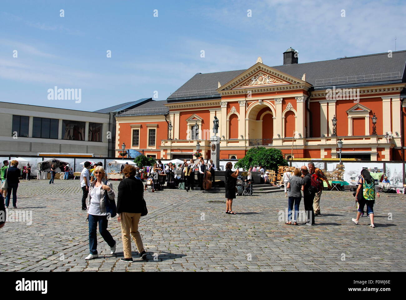 Platz vor dem Schauspielhaus in Klaipeda, Litauen Stockfoto