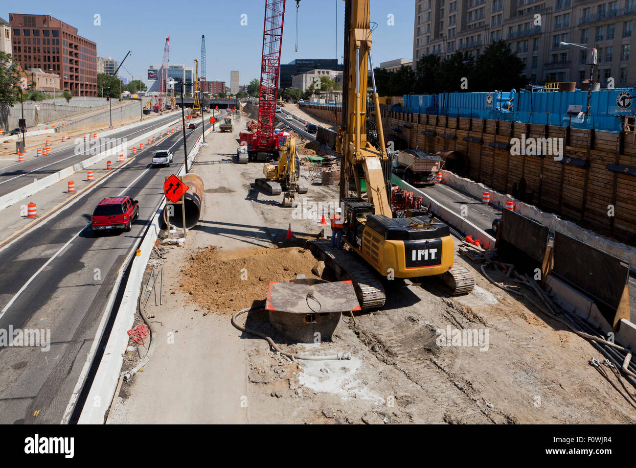 Autobahn construction -Fotos und -Bildmaterial in hoher Auflösung – Alamy