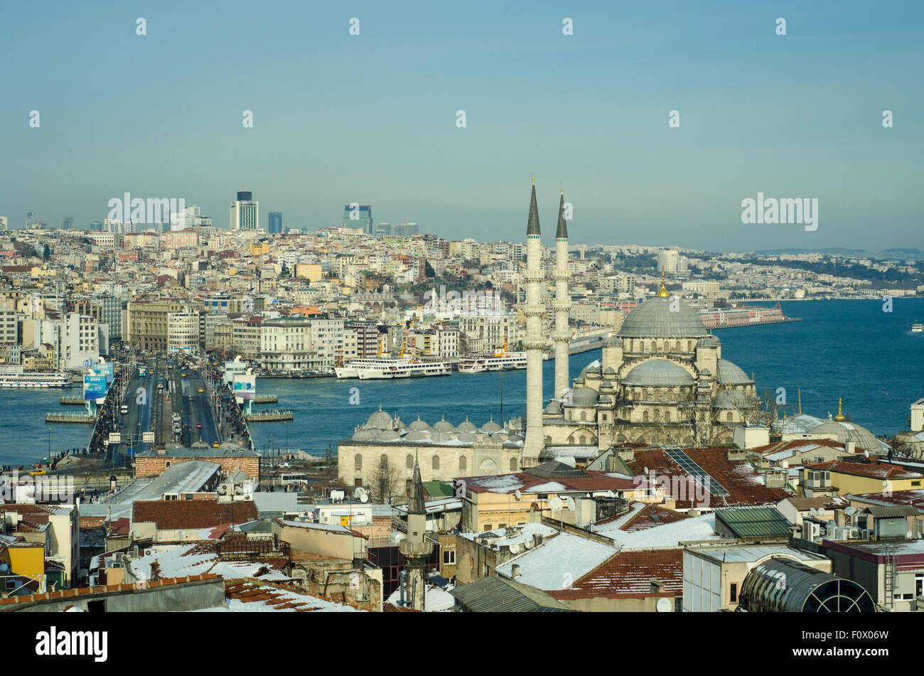 Eminönü Bezirk und Galata-Brücke Stockfoto