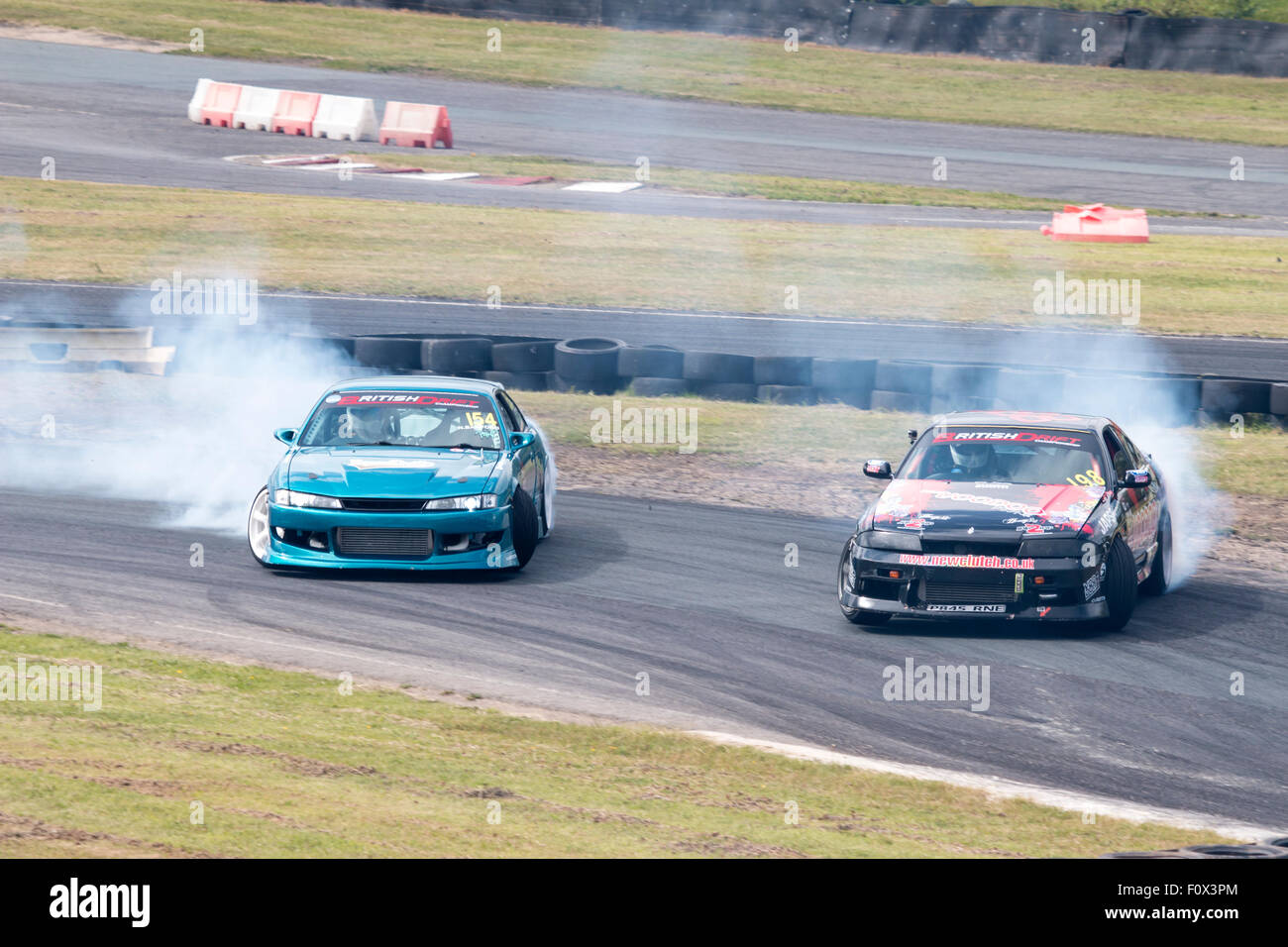 Britische Drift Meisterschaft Teesside Autodrome 2015 Team Voodoo 198 Mike Lardner, TeamSuperDrift 154 Neil Bamford Stockfoto