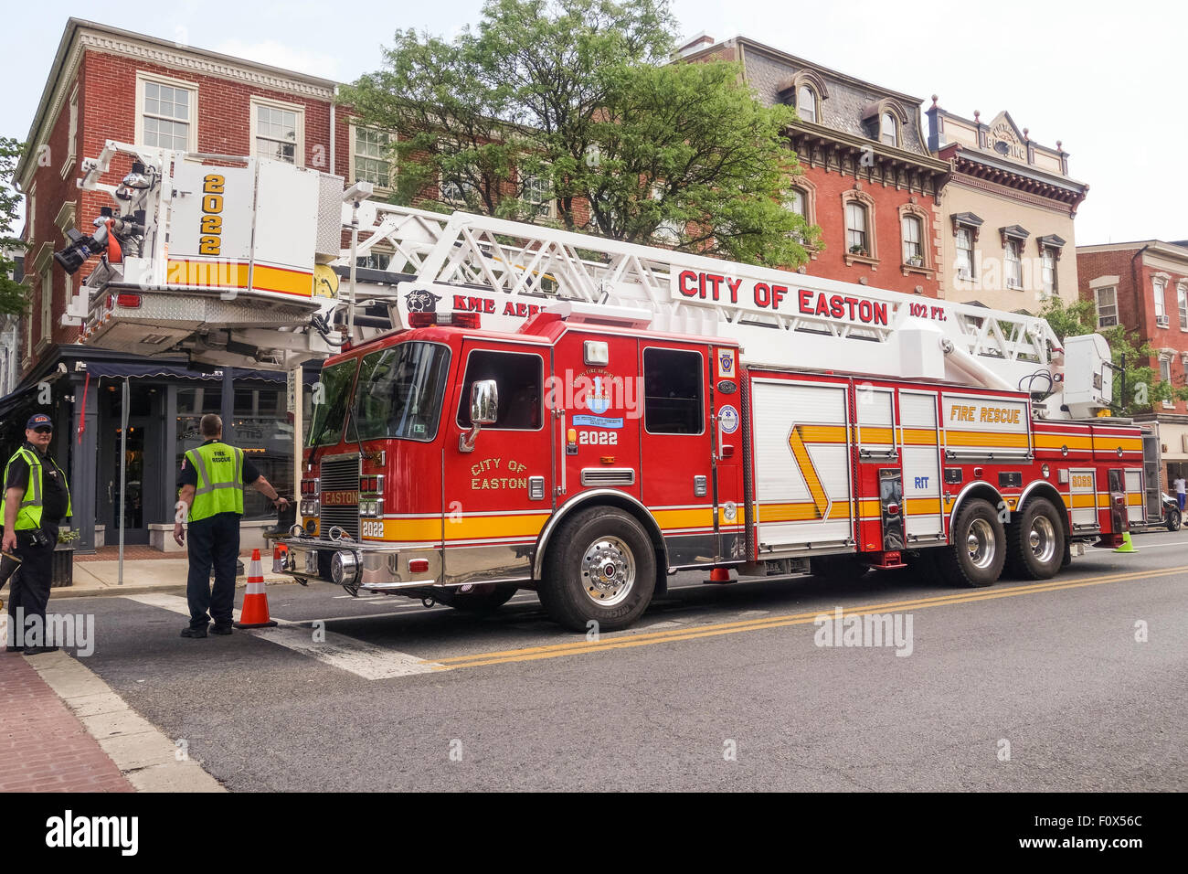 Feuerwehr Leiterwagen in den Straßen von Easton, Pennsylvania USA Easton. Stockfoto