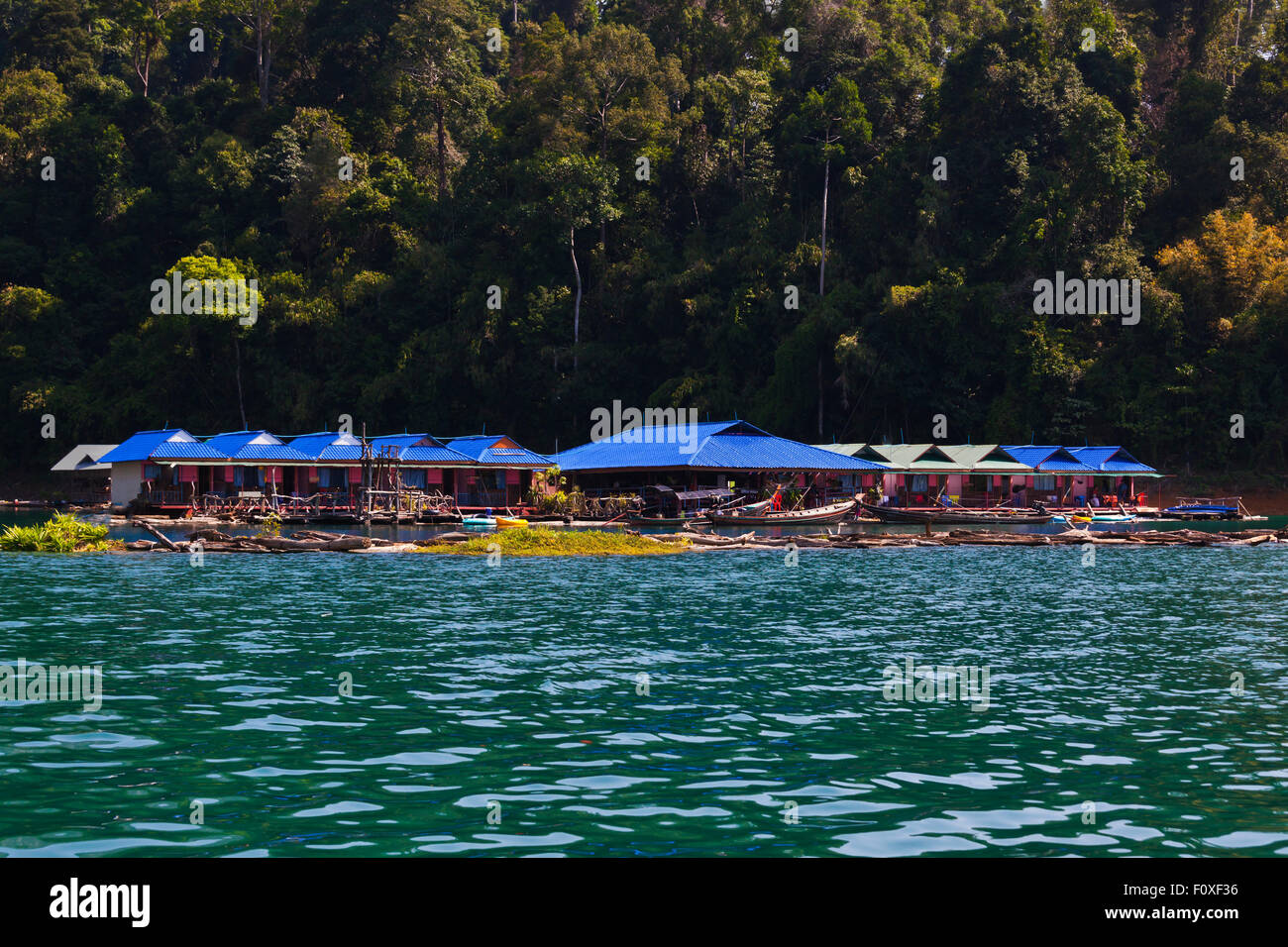 Baumhaus im khao sok nationalpark Fotos und Bildmaterial in hoher Auflösung Seite 2 Alamy