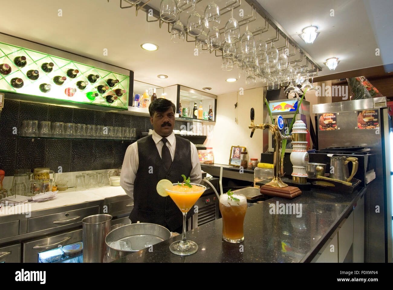 Das Bild der Mocambo Cafe drehte in Mumbai, Indien Stockfoto