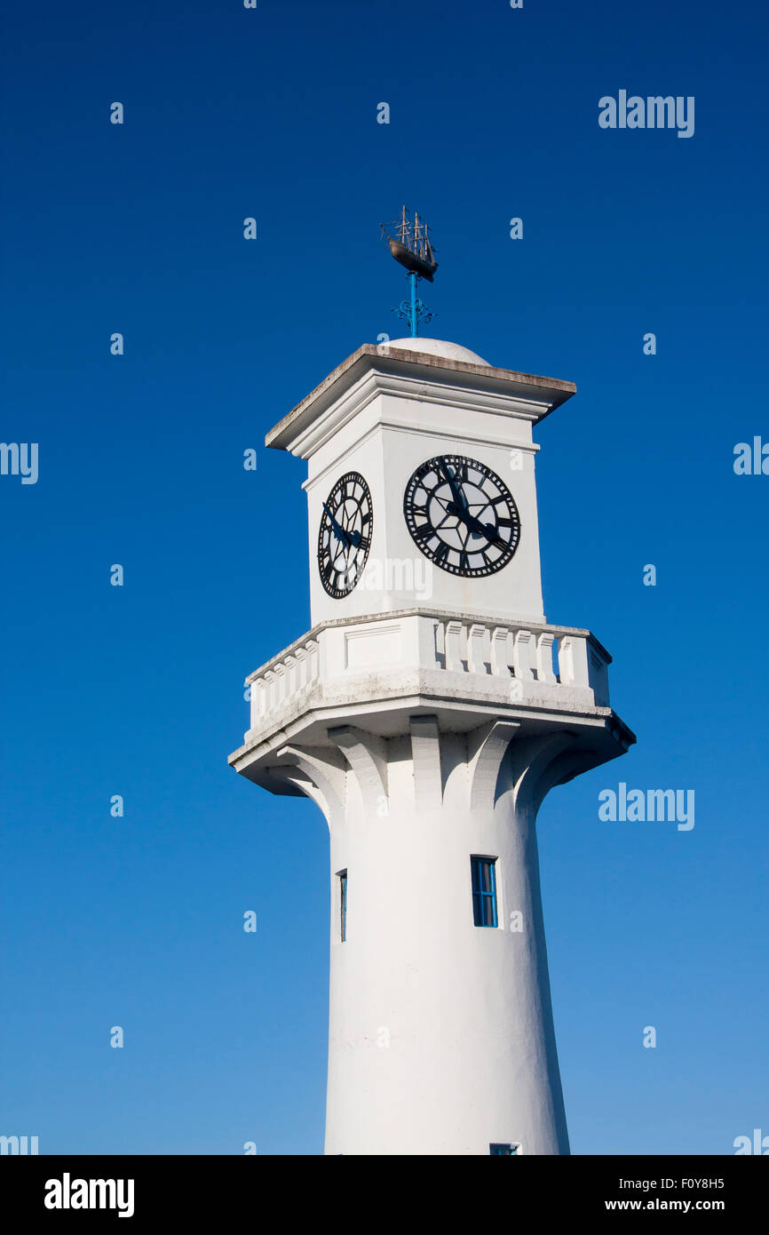 Kapitän Scott Memorial Lighthouse Roath Park Lake Cardiff Wales UK Stockfoto