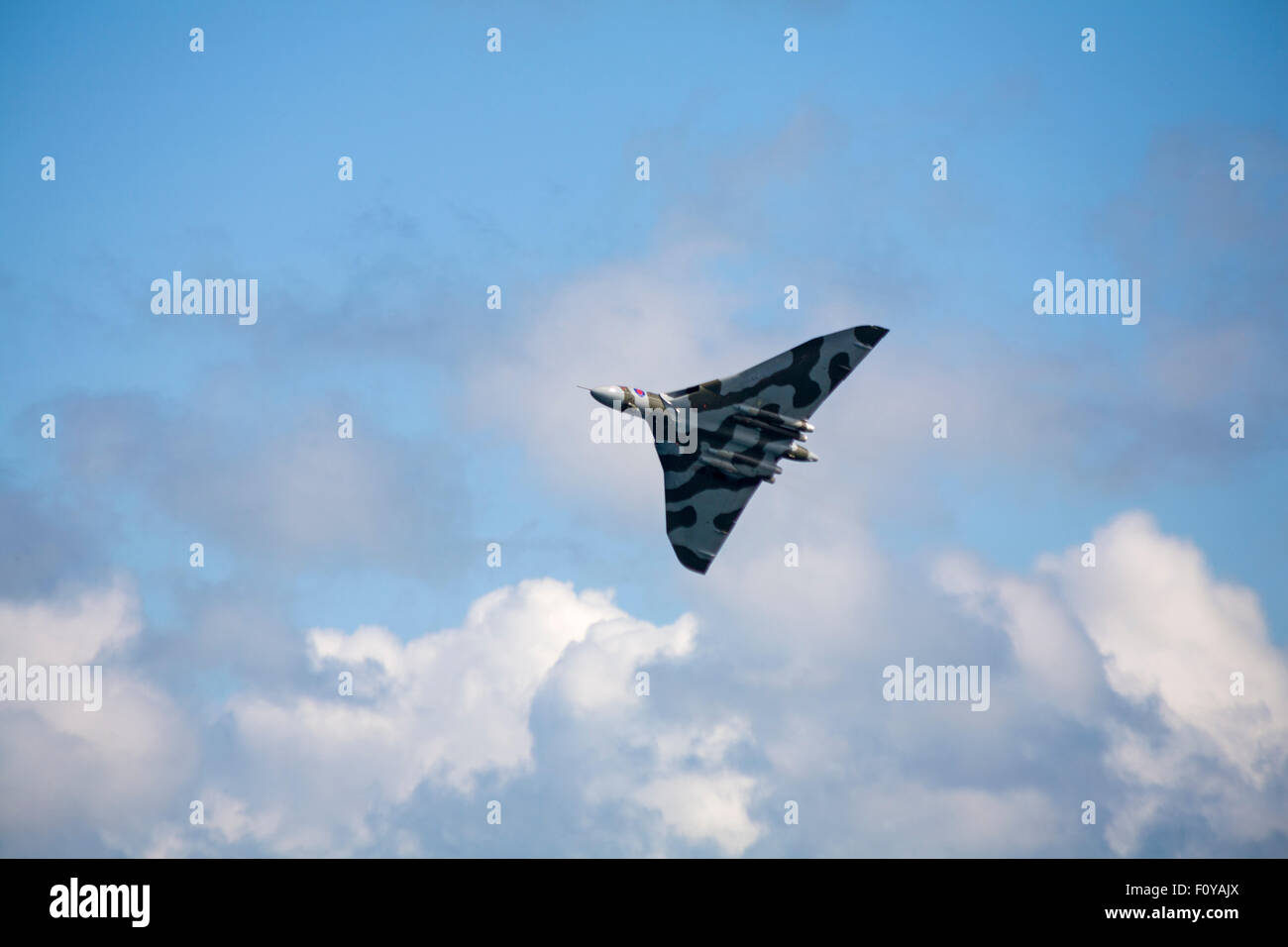 Bournemouth, Dorset, Großbritannien. 23. August 2015. Der Vulcan, RAF Avro Vulcan XH558 Bomber, tritt zum letzten Mal auf dem diesjährigen Bournemouth Air Festival auf, als seine letzte Saison in der Luft. Quelle: Carolyn Jenkins/Alamy Live News Stockfoto