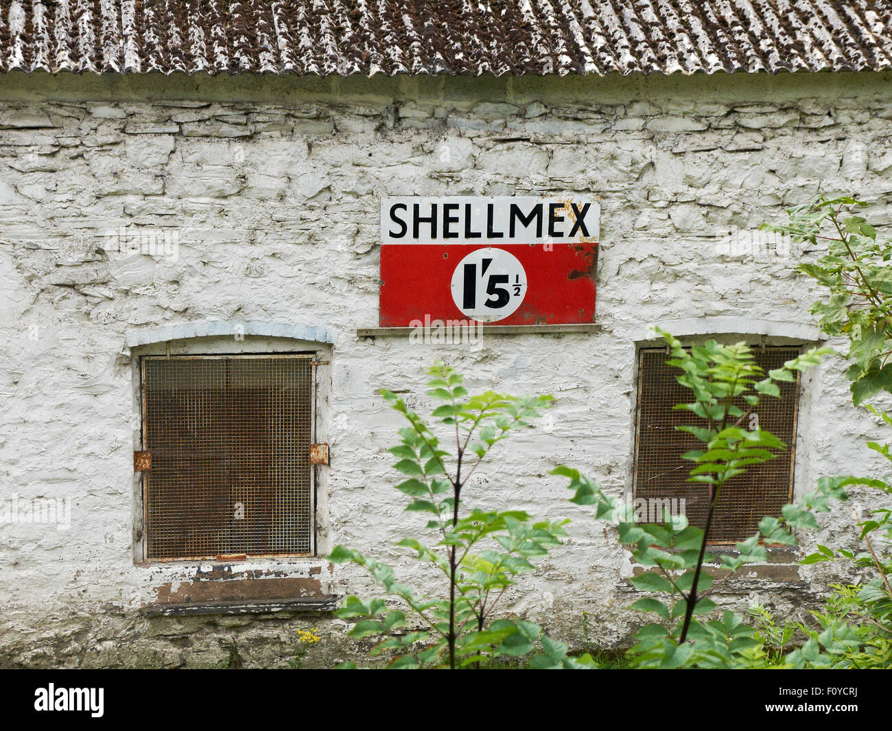 Shellmex Schild an Außenwand UK Stockfoto