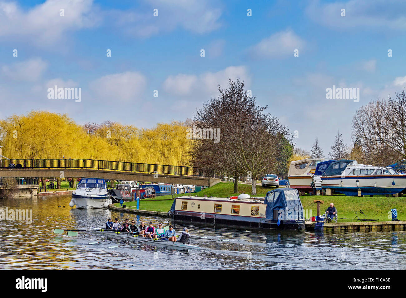 Boot, Rudern auf dem Fluss Ouse Ely Cambridgeshire UK Stockfoto