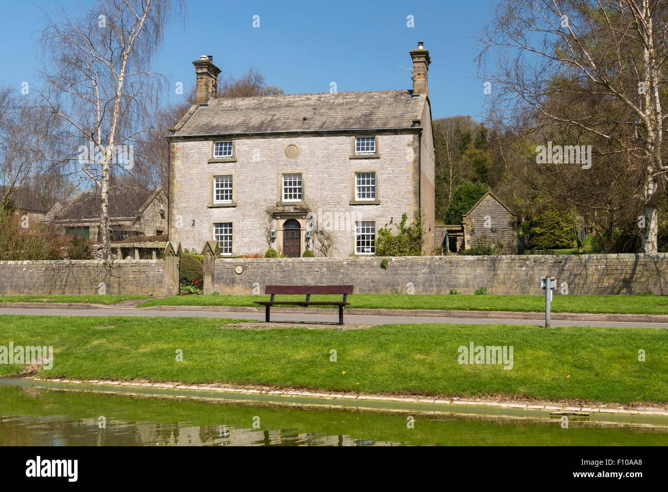 Das Dorf Teich, Hartington, Peak District National Park, Derbyshire, England, UK. Stockfoto