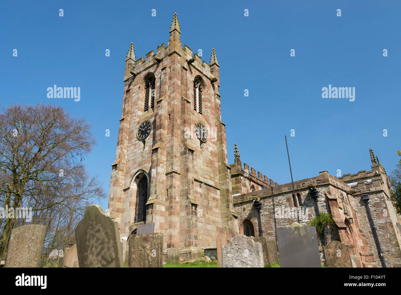 St Giles Kirche, Hartington, Peak District National Park, Derbyshire, England, Vereinigtes Königreich. Stockfoto