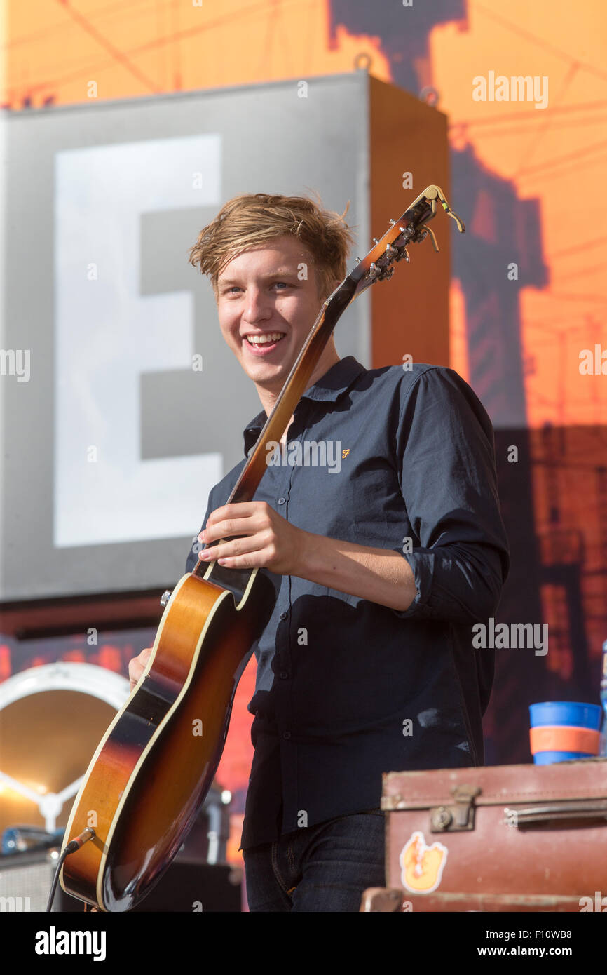 George Ezra beim V Festival in Chelmsford, Essex. Stockfoto