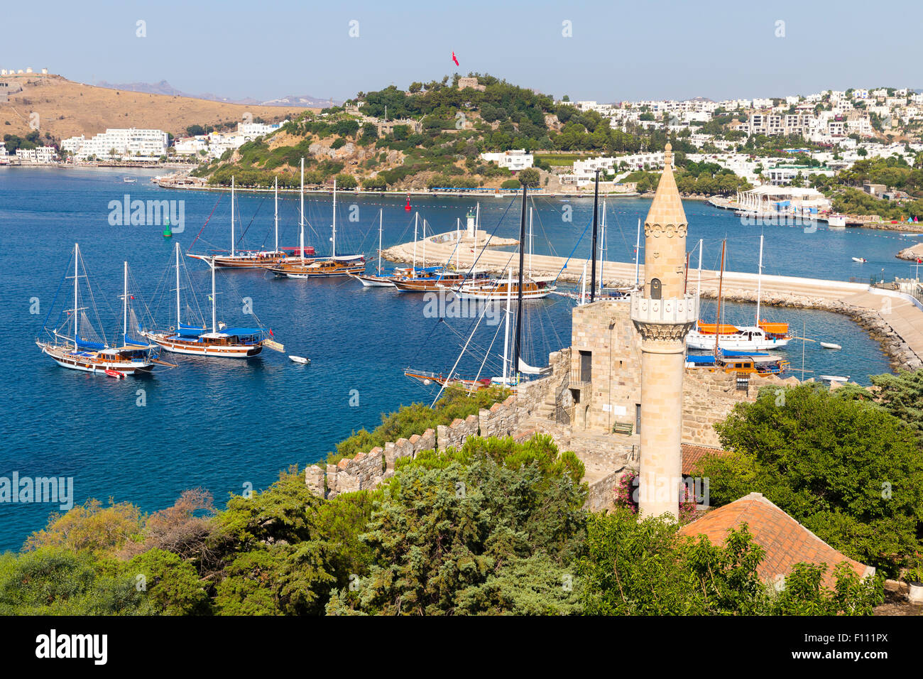 Blick auf Halikarnas Bodrum Marina aus Burg von Bodrum an der türkischen Riviera Stockfoto