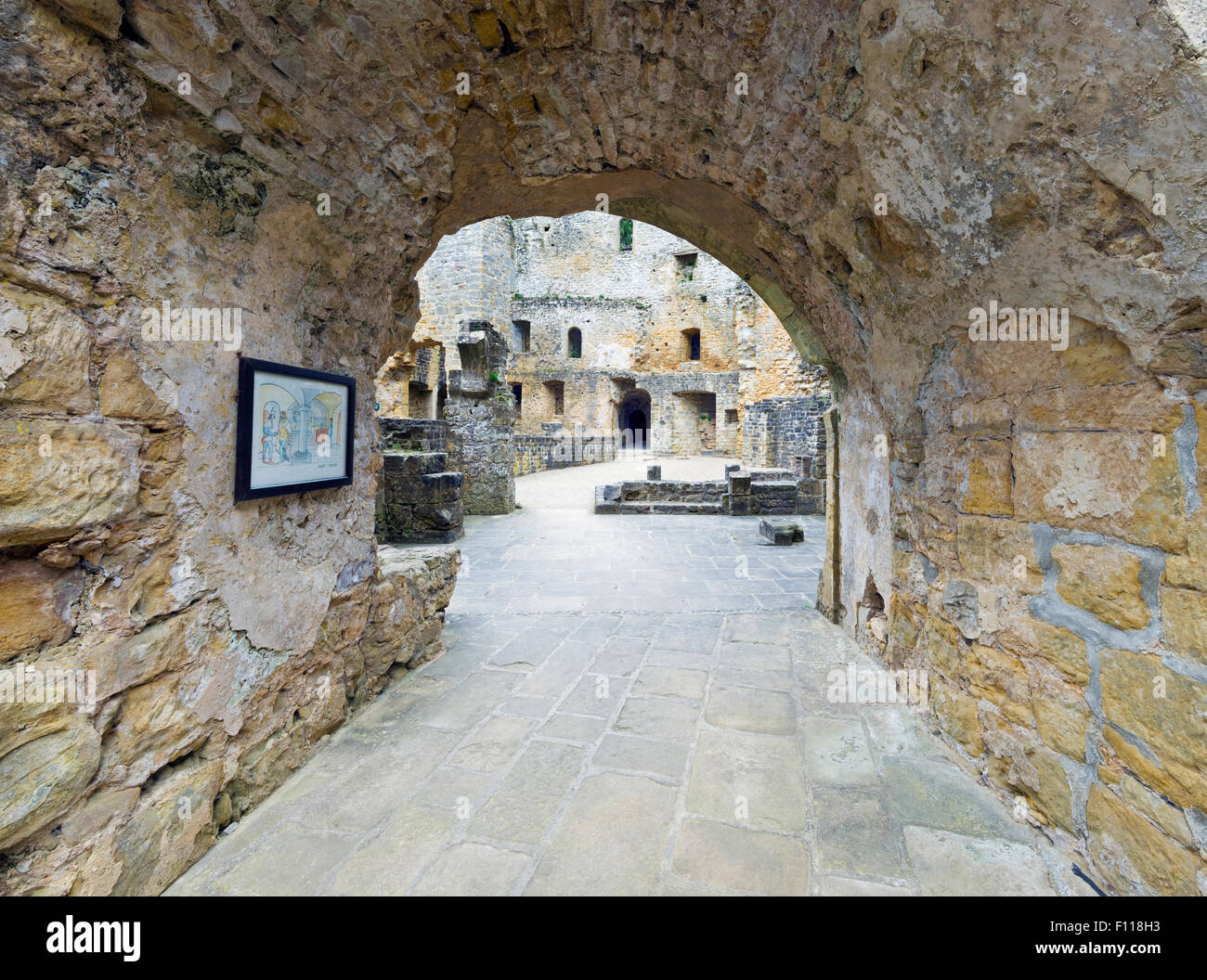 Das Innere der Burg Beaufort in Luxemburg Stockfoto