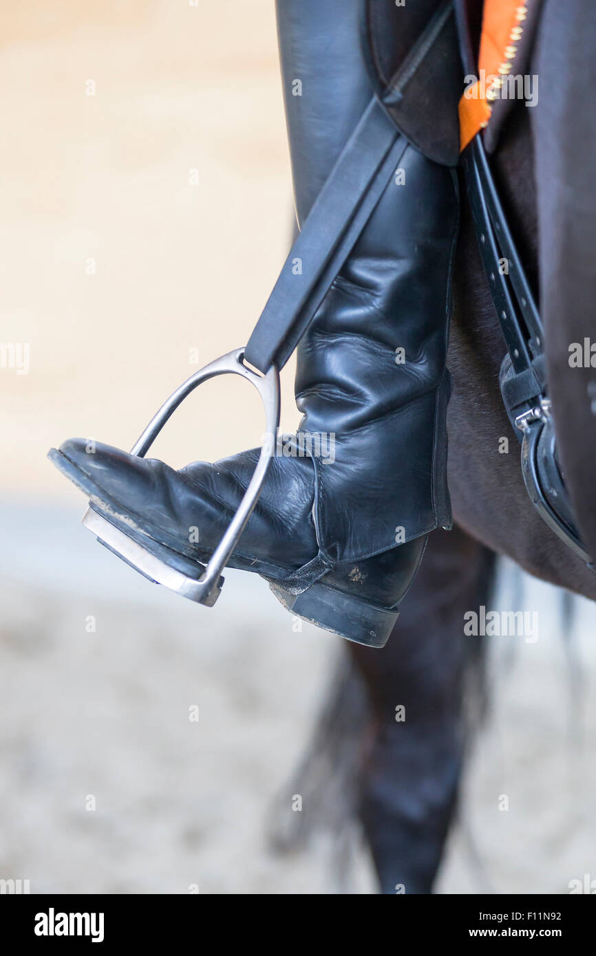 Reiten Zehen wandte sich weit draußen Stockfoto