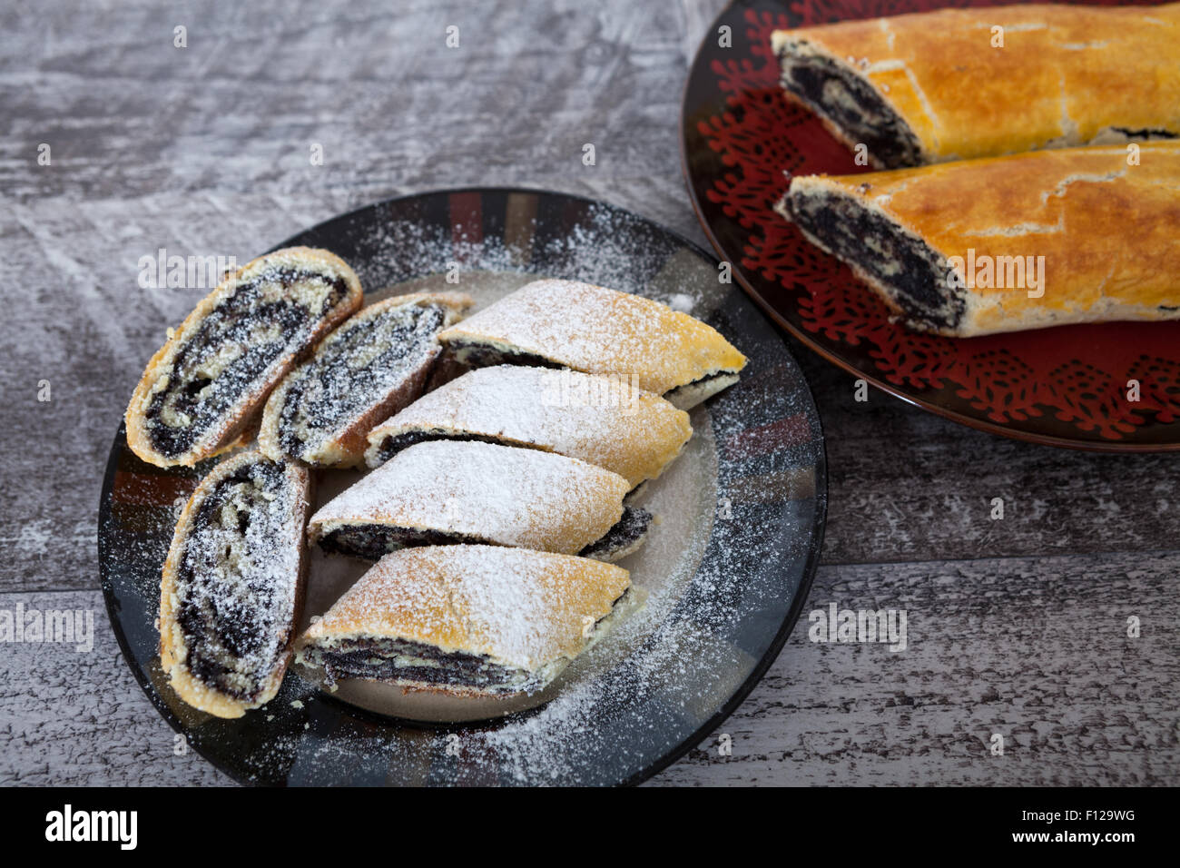 Hausgemachter Mohnkuchen Stockfoto