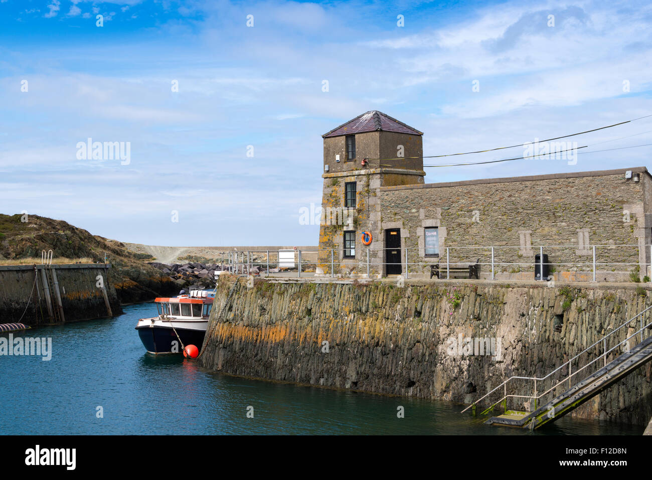 Die Watch House (Y Watiws) Porth Amlwch, Isle of Anglesey, Gwynedd, Wales, UK. Stockfoto