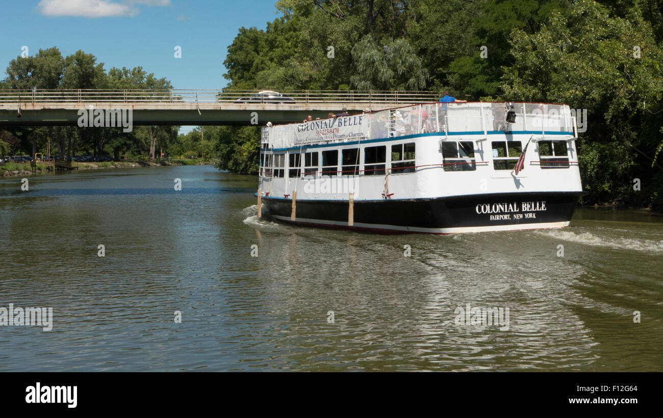 Erie Canal Cruise Ship in Fairport NY USA. Stockfoto