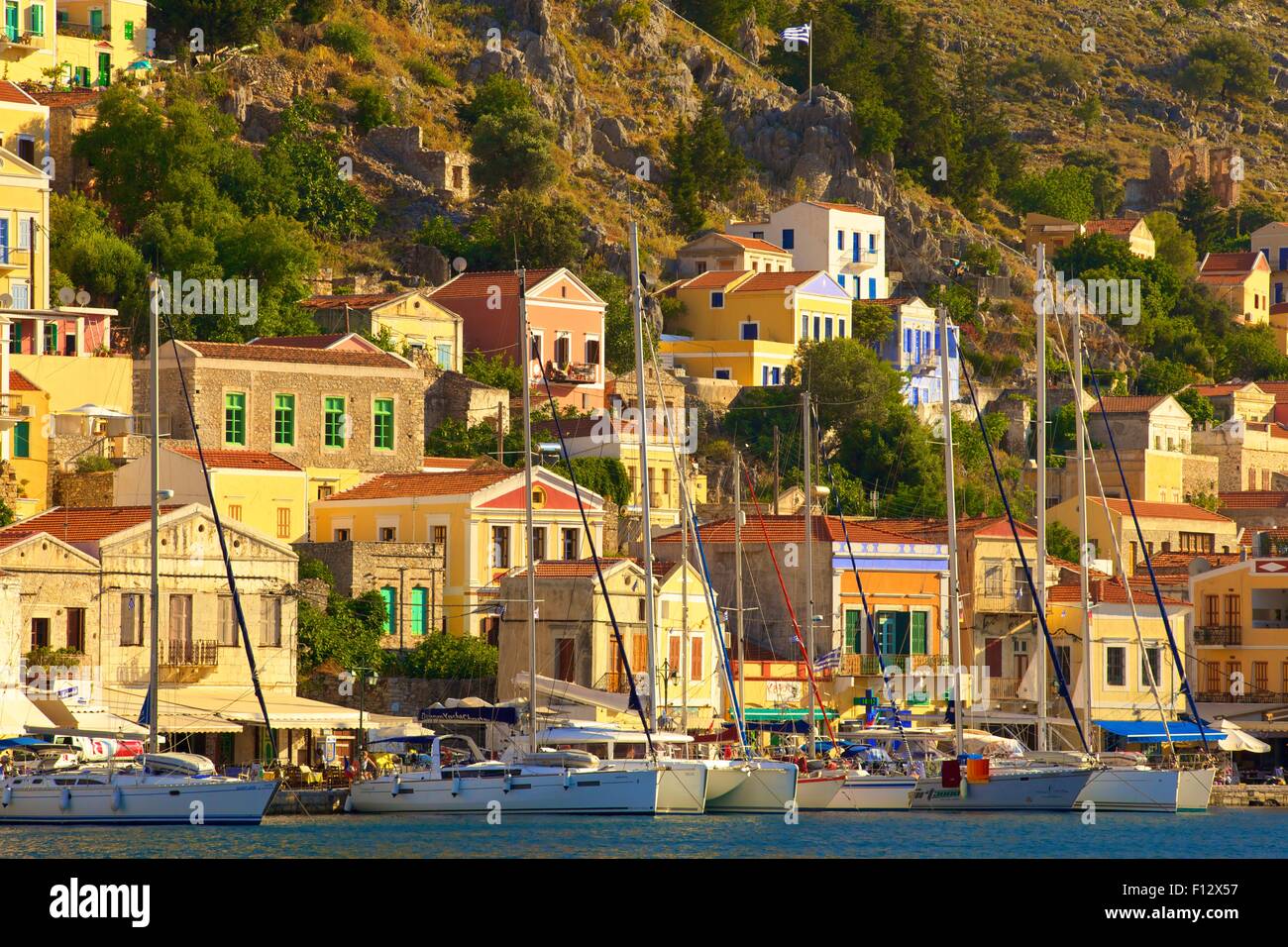 Hafen von Symi, Symi, Dodekanes, griechische Inseln, Griechenland ...
