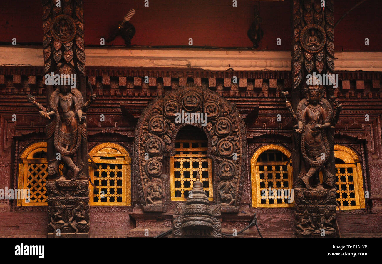 Einen bezaubernden Kunstwerk architektonische Erbe Tempelkomplex von Nepa Ina und um Kathmandu. Die handgefertigten Holz s Stockfoto