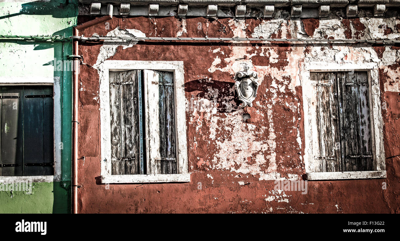 Der verblichene Fassade eines traditionellen Hauses Burano Stockfoto