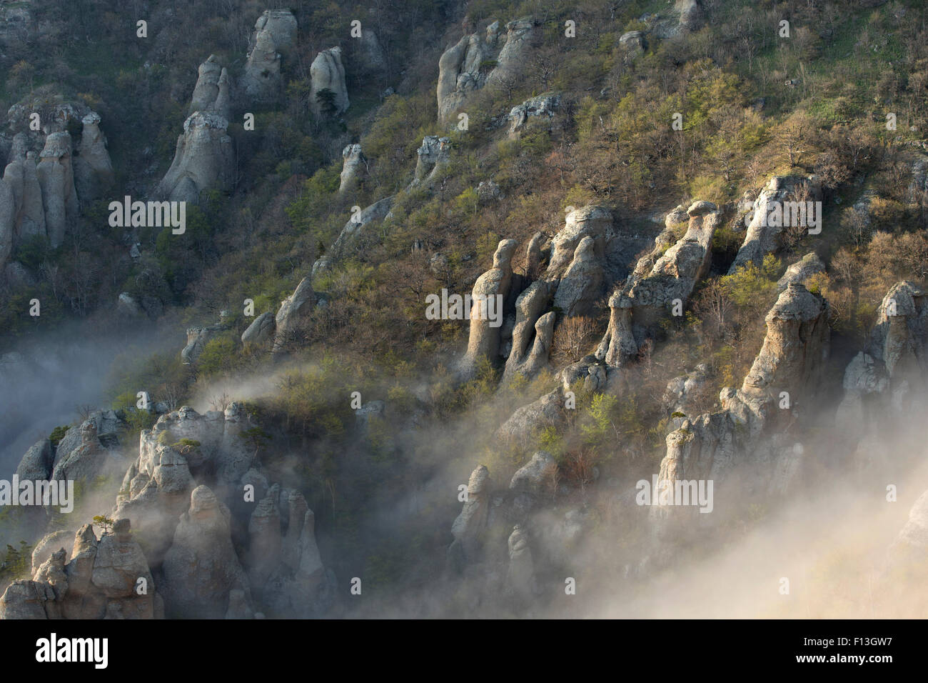 Stein-Formationen im Tal der Geister Dimerdzhi, Krim Russland Stockfoto