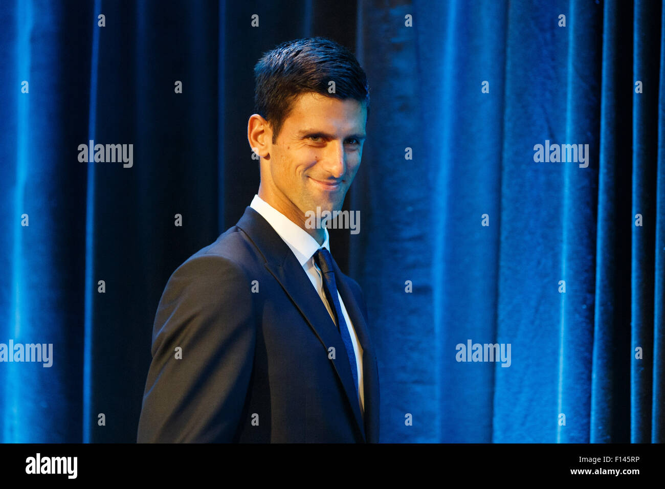 New York, USA. 26. August 2015. New York, Novak Djokovic bei den United Nations Children Fund(UNICEF) Hauptquartier in New York. 26. August 2015. Foto aufgenommen am 26. August 2015, zeigt Novak Djokovic bei den United Nations Children Fund(UNICEF) Hauptquartier in New York. Welt Nr. 1 Tennisspieler, die Novak Djokovic am Mittwoch mit der United Nations Children zusammen's Fund (UNICEF) und der Weltbank auf die Frage der frühkindlichen Entwicklung aufmerksam machen. Bildnachweis: Xinhua/Alamy Live-Nachrichten Stockfoto