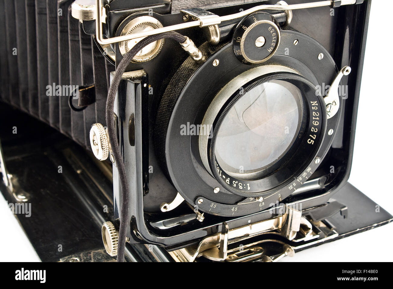 Objektiv der alten Fotoapparat isoliert auf weiss Stockfoto