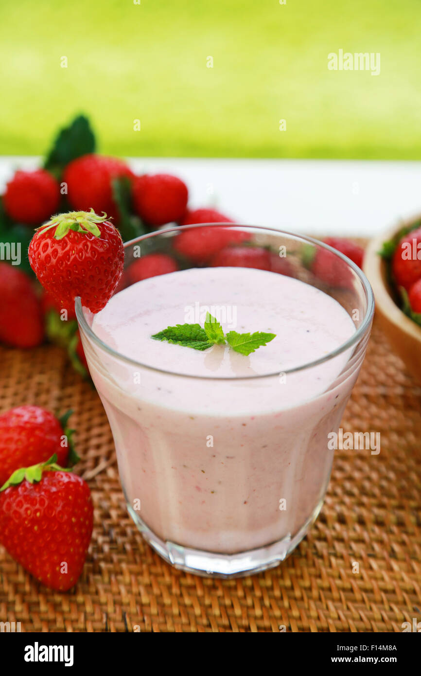 Erdbeer smoothie Stockfoto