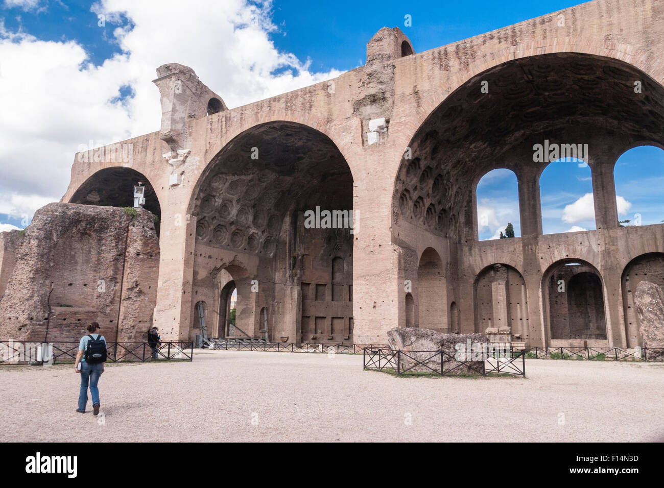 Die Basilika des Maxentius und Konstantin in das Forum Romanum in Rom, Italien Stockfoto