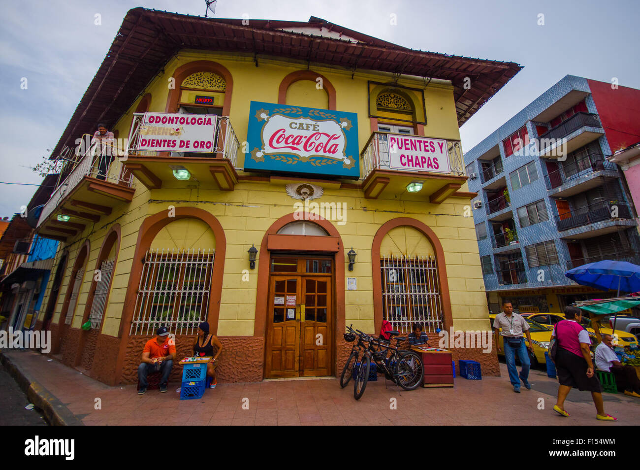 PANAMA, PANAMA - 16. April 2015: Streetview Recentry restaurierten Altstadt von Panama-Stadt, bekannt als Casco Viejo. Stockfoto