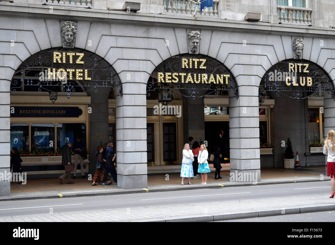 Das Ritz Hotel Front Green Park Mayfair Stockfoto