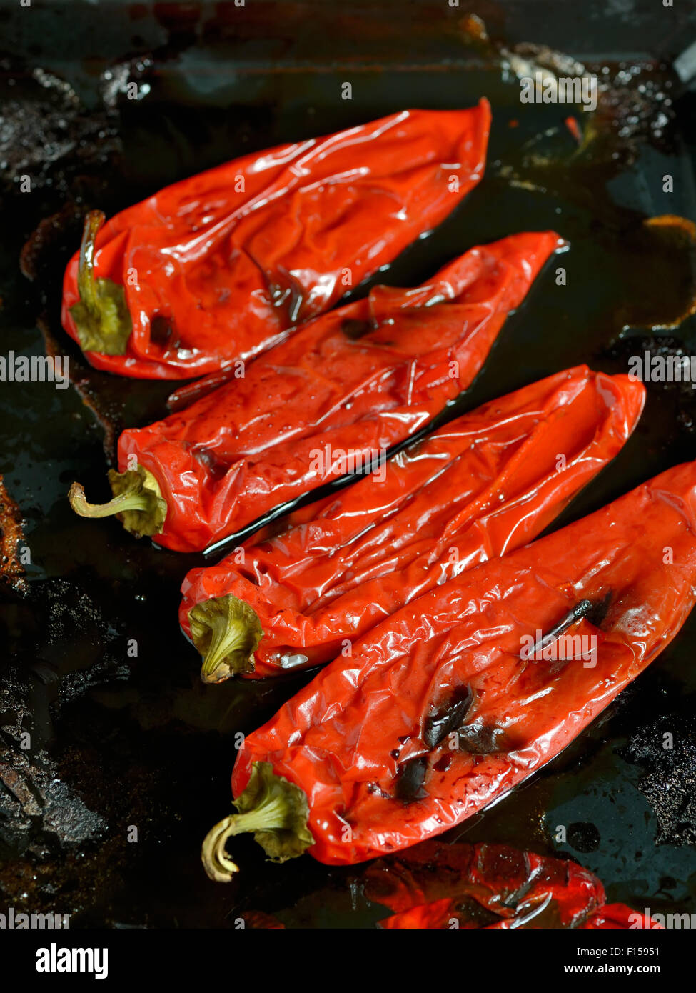 Gebratene Paprika im Ofen Platte Stockfoto