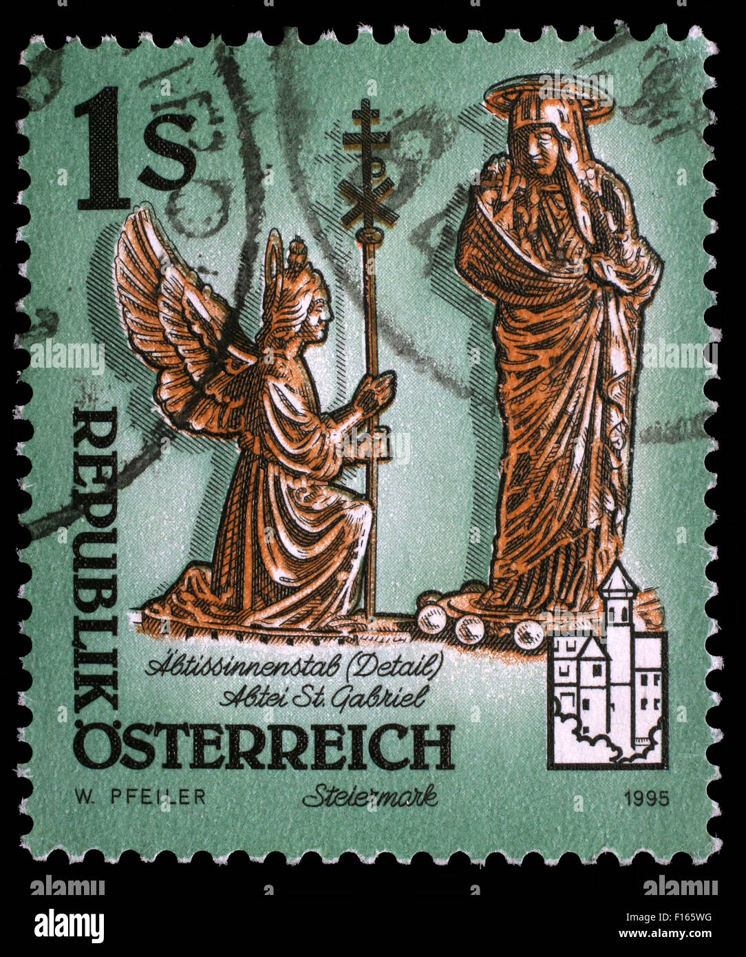 Briefmarke gedruckt durch Österreich, zeigt Figuren von Erzengel Gabriel und Jungfrau Maria, Mariä Verkündigung, Kloster Admont, ca. 1995 Stockfoto