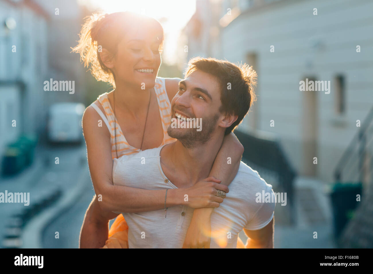 Paar Partnersuche in Paris Stockfoto