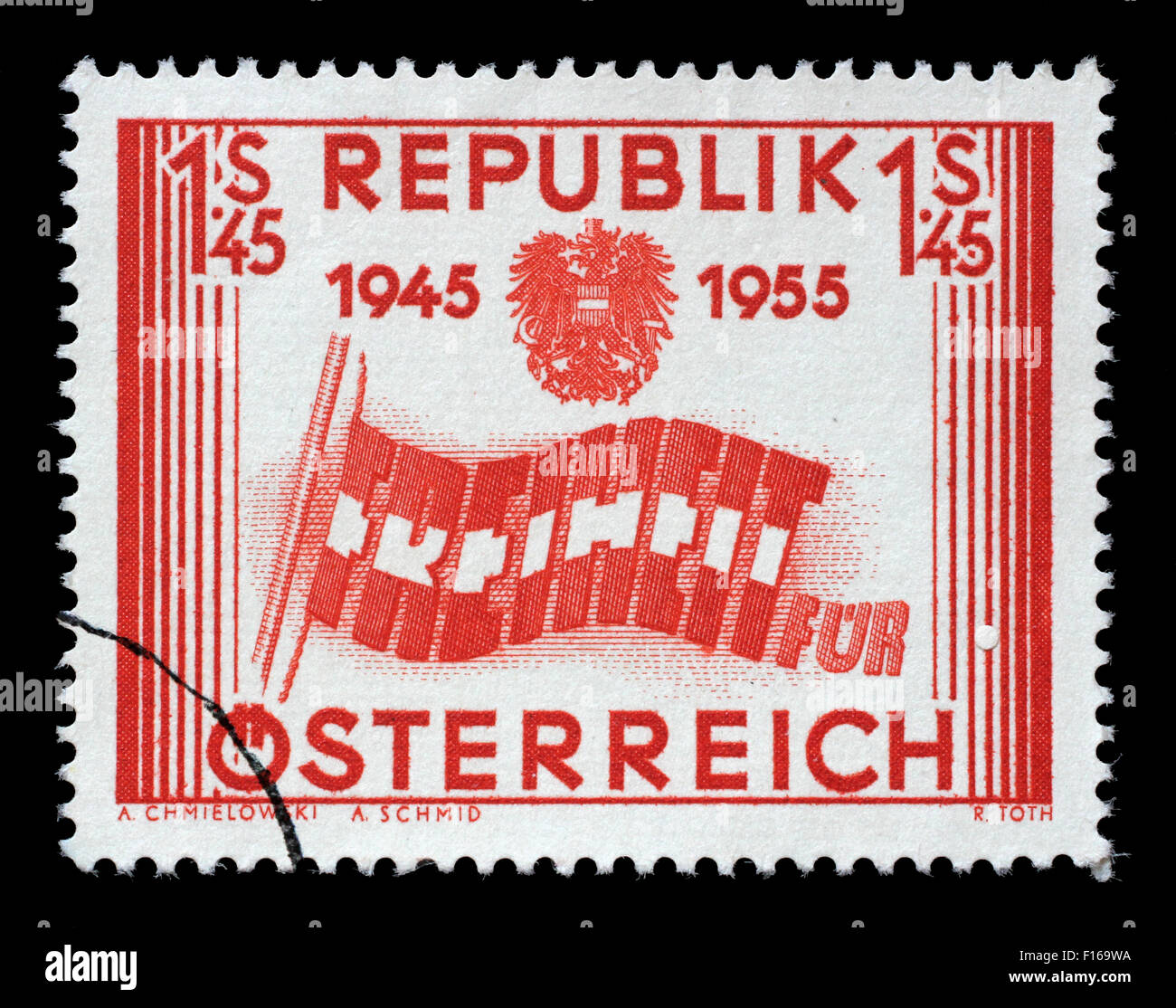 Briefmarke gedruckt in Österreich zeigt Buchstaben, Flagge, 10. Jahrestag der Befreiung Österreichs, ca. 1955 Stockfoto