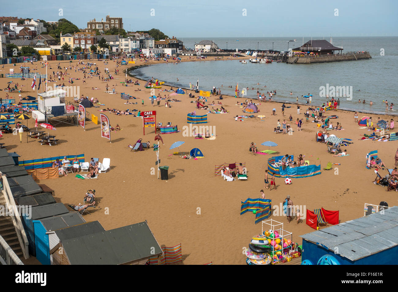 Seaside Beach Viking Bay Broadstairs Thanet Kent England UK Stockfoto
