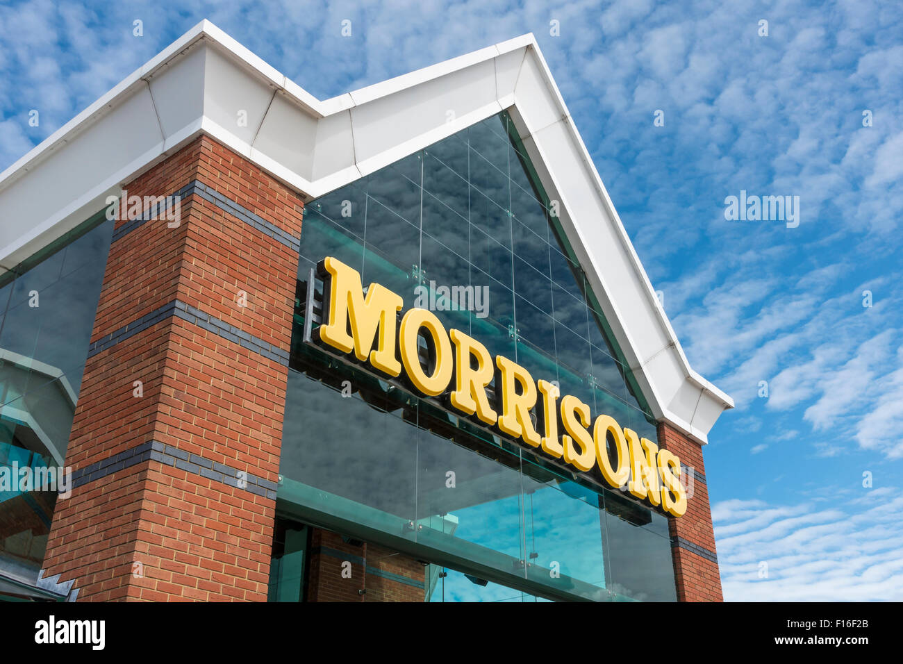 Morrisons Supermarkt Kette Logo Signage Schaufenster Stockfoto