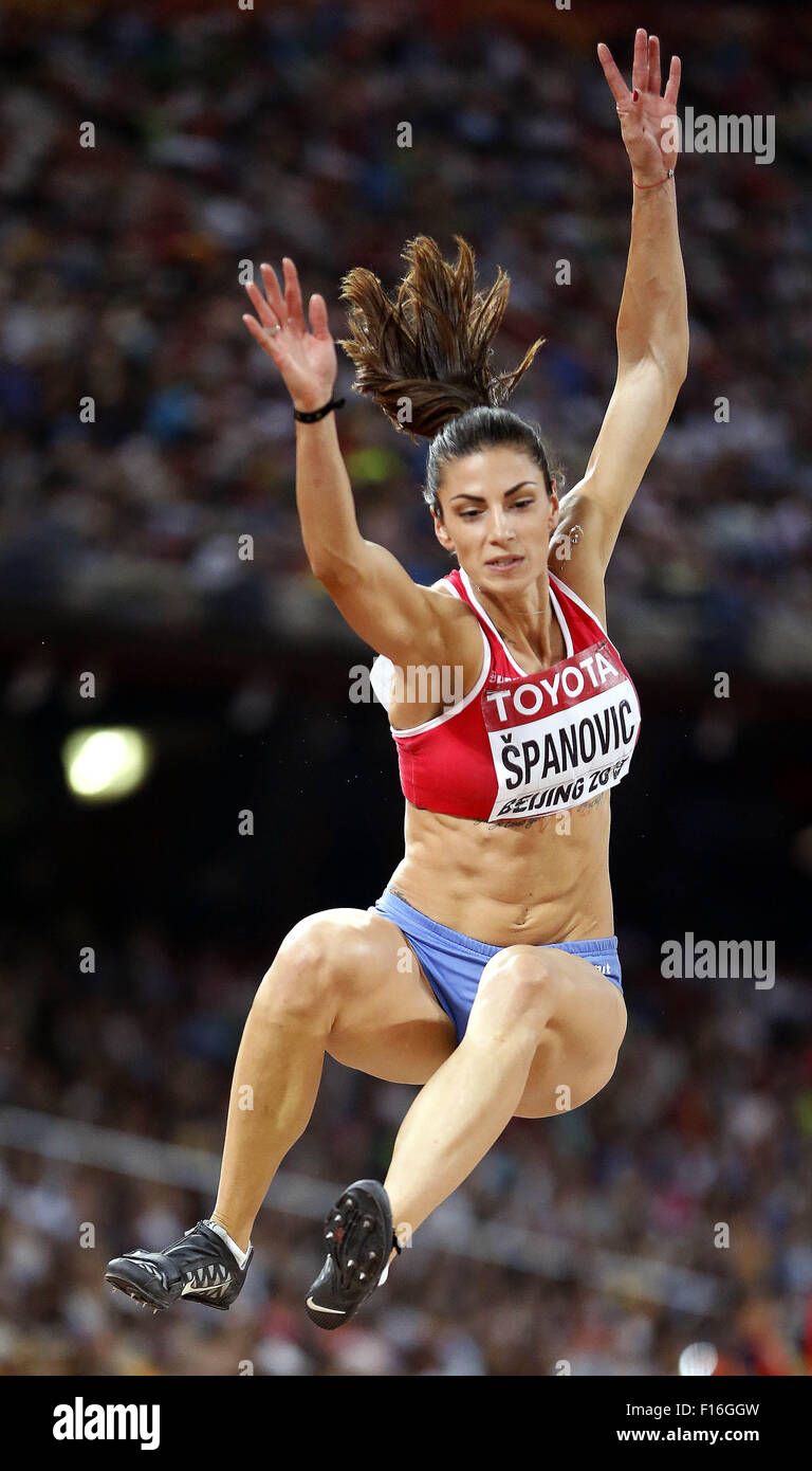 (150828)--Peking, 28. August 2015 (Xinhua)--Ivana Spanovic Serbiens konkurriert, während die Frauen Weitsprung Finale bei den Weltmeisterschaften 2015 in das "Vogelnest" Nationalstadion in Peking, Hauptstadt von China, 28. August 2015. (Xinhua/Wang Lili) Stockfoto