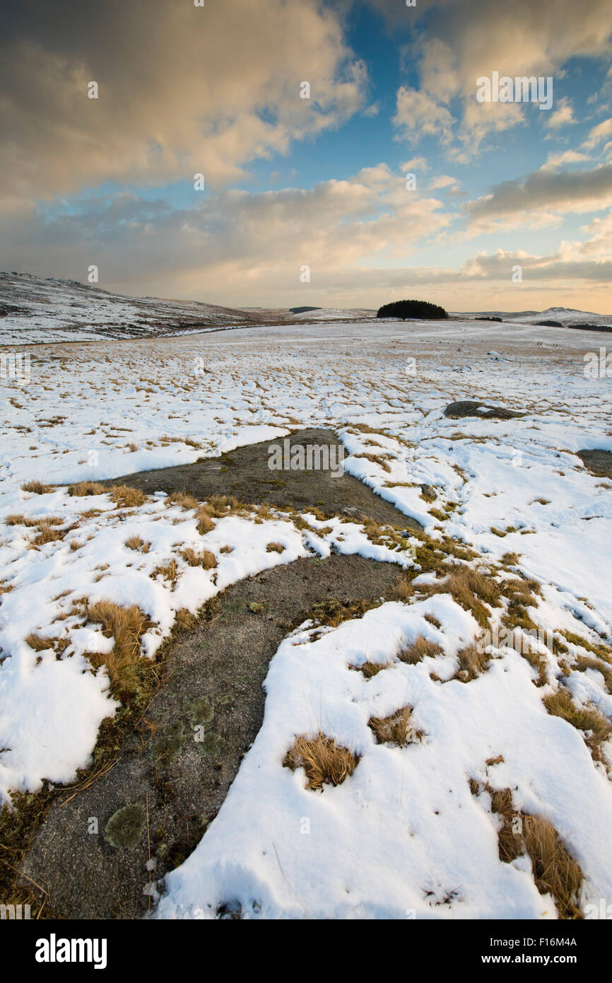 Grobe Tor; Schnee im Winter bei Sonnenuntergang Cornwall; UK Stockfoto