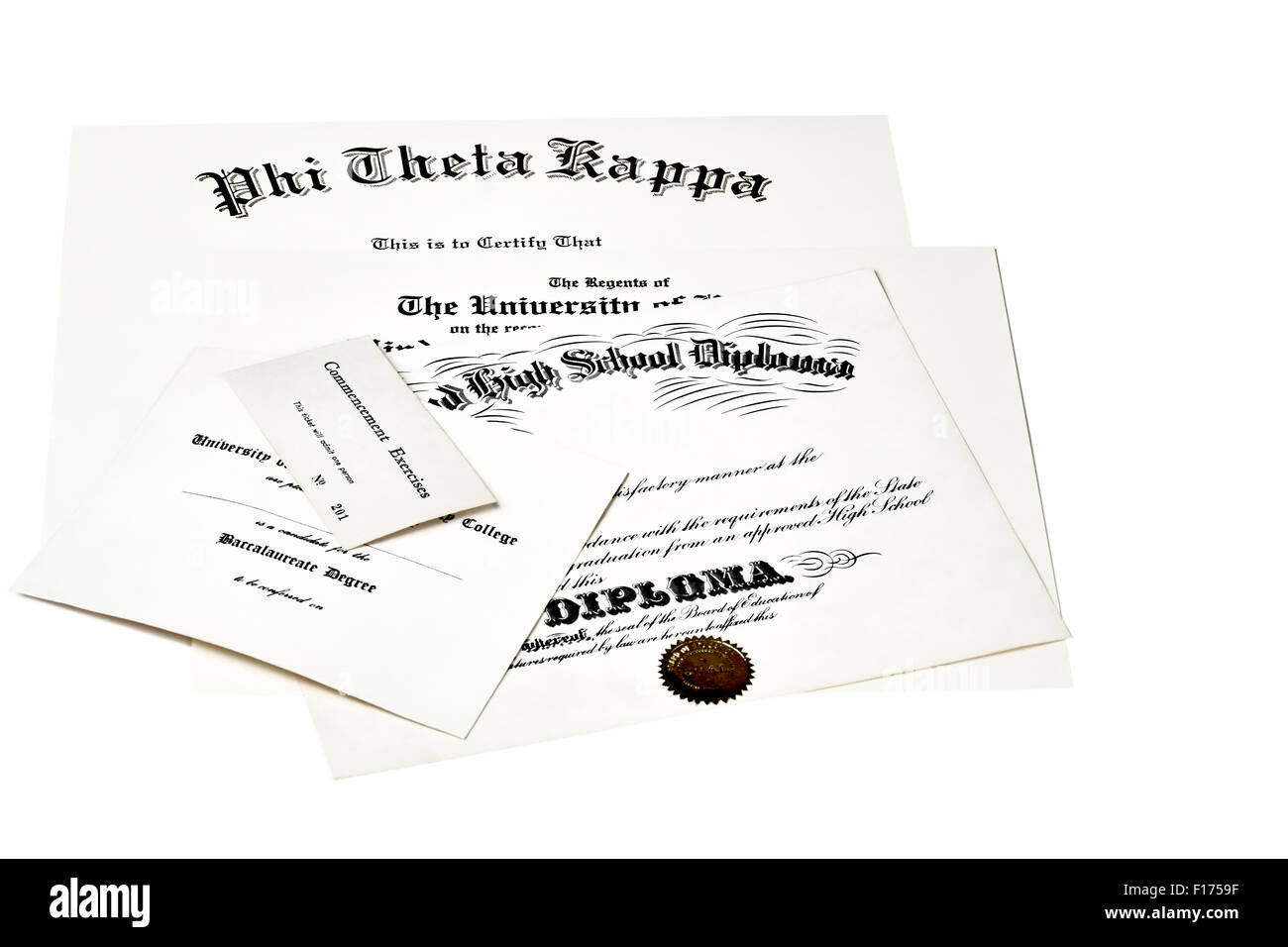 Ausbildung Zertifizierungsdokumente einschließlich High School Diploma, Beginn Ticket, Brüderlichkeit Zertifizierung und Universität deg Stockfoto