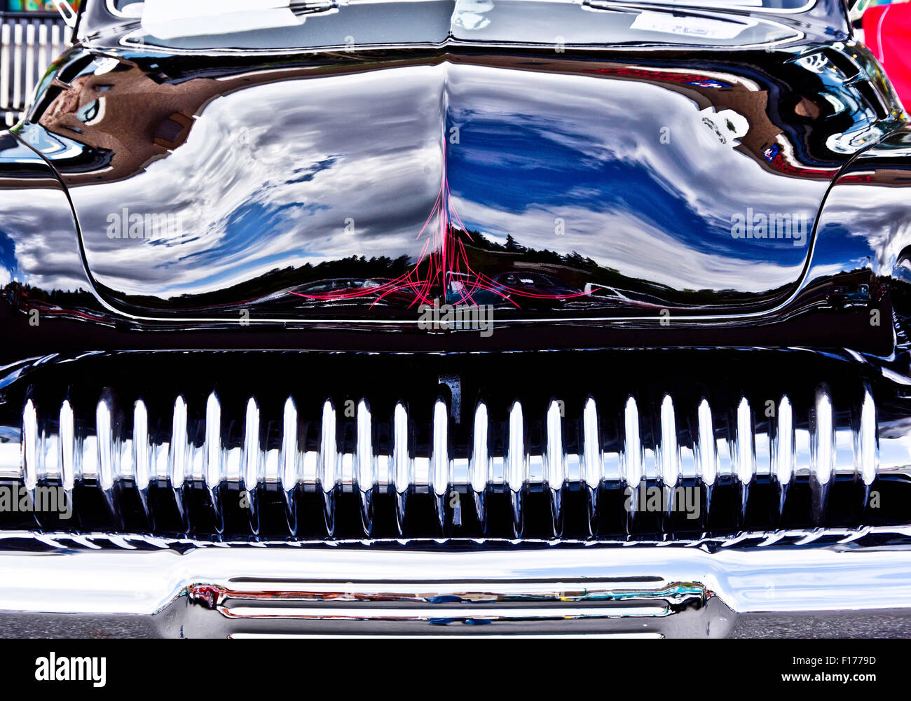 Vorderansicht eines 50er Jahre restauriert und Quecksilber in einer August 2011 klassische Auto-Show in Washington State angepasst. Stockfoto