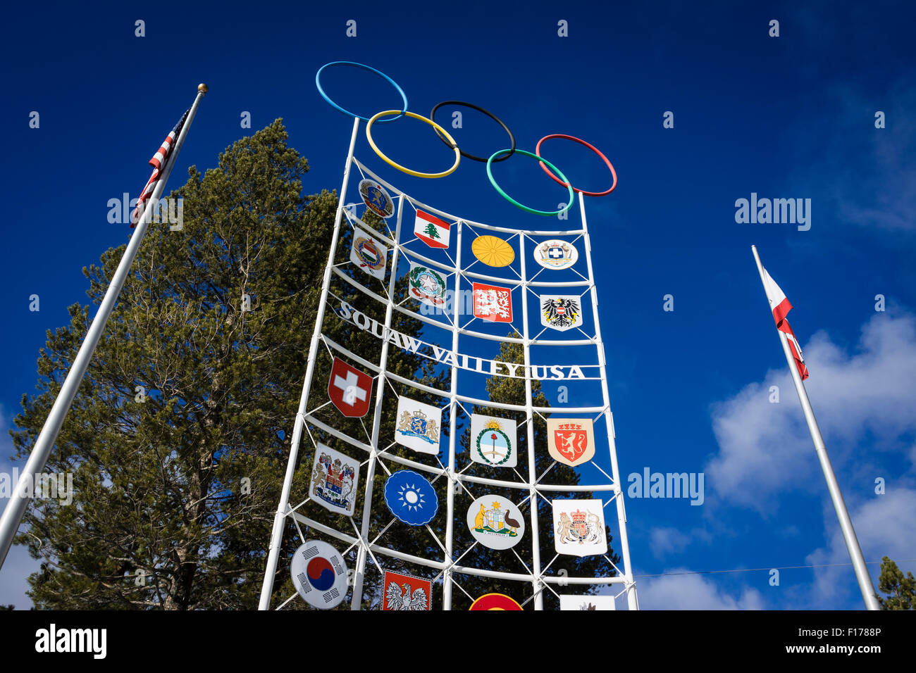 Olympische Fahnen, Squaw Valley, Kalifornien Stockfoto