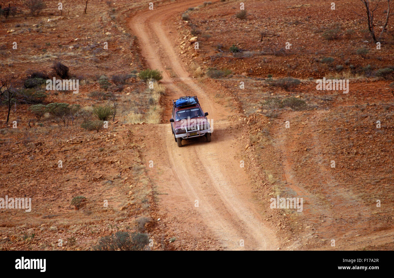 Allradantrieb auf Feldweg im Outback Australien Stockfoto