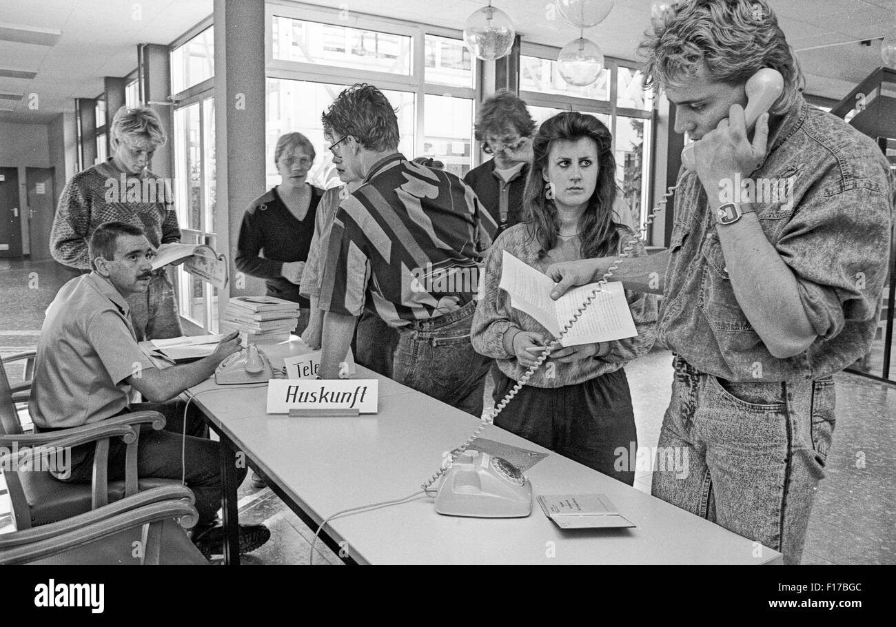 Ankunft von einem Sonderzug mit 800 DDR-Flüchtlinge aus Prag, in Ahrweiler, ein Monat vor der Berliner Mauer fiel Stockfoto