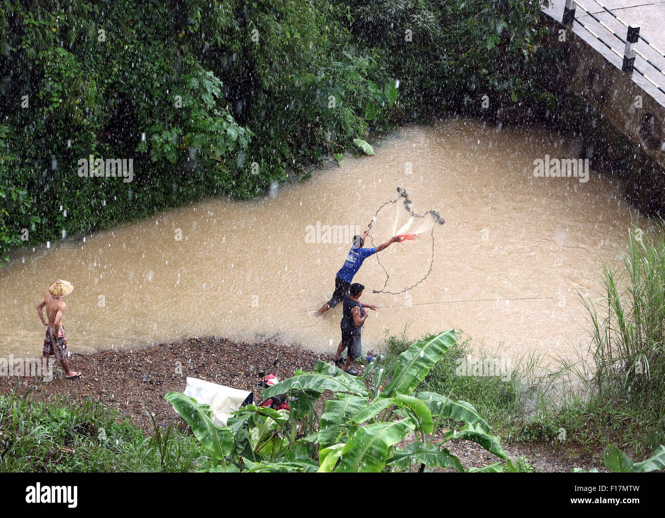 Netz Netzfischerei Meekong Fluss traditionelle werfen Stockfoto