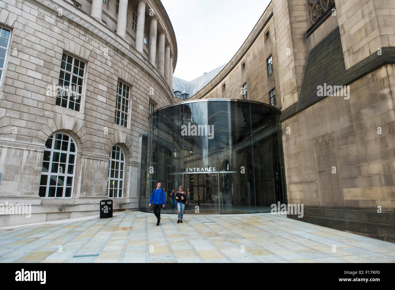 Eingang zum Manchester Central Library Stockfoto