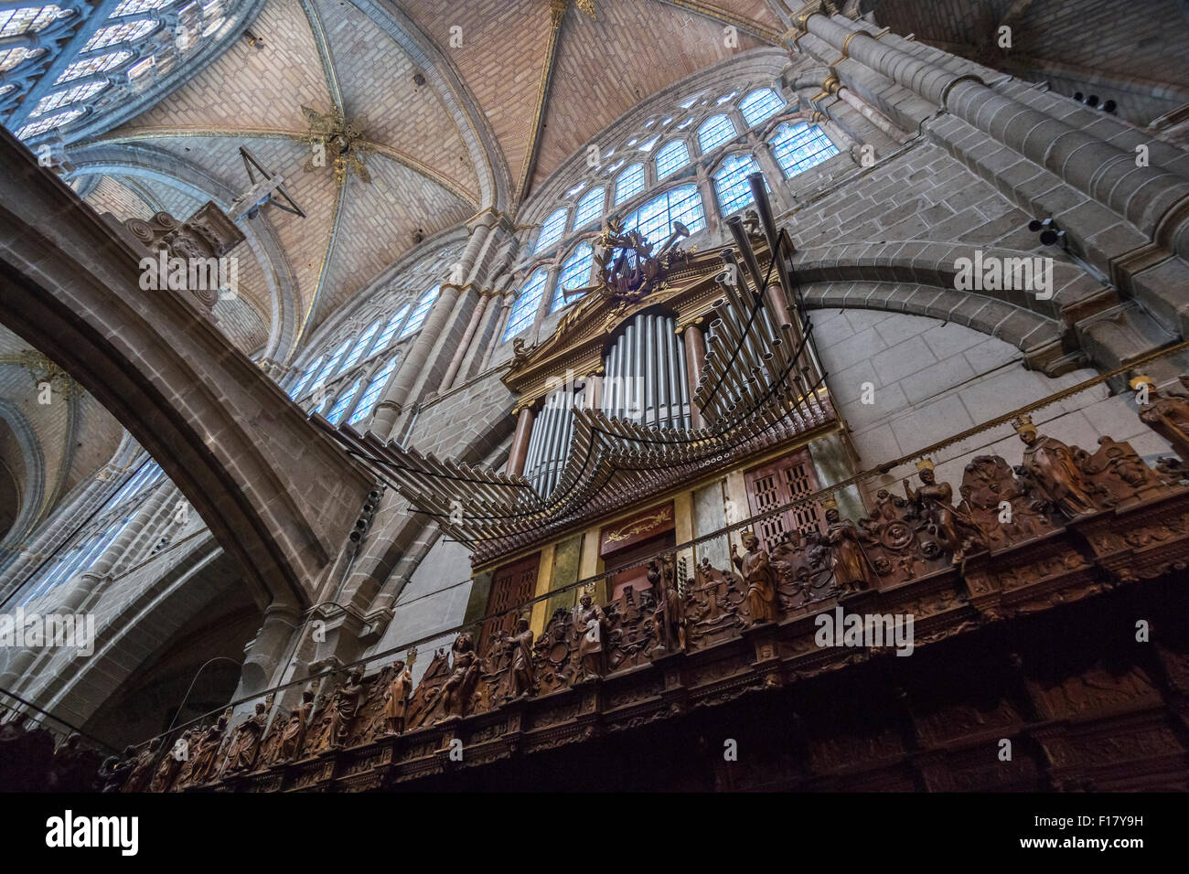Avila, Spanien - 10. august 2015: Orgel der Kathedrale von Avila, befindet sich auf der Nordseite der Kathedrale, erbaut den Stockfoto