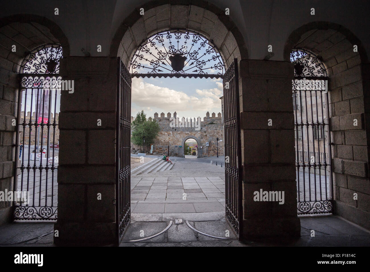 Avila, Spanien - 10. august 2015: im Blick auf das Kloster Santa Teresa, ein Karmeliter Barock-Stil, angehoben auf das Geburtshaus Stockfoto